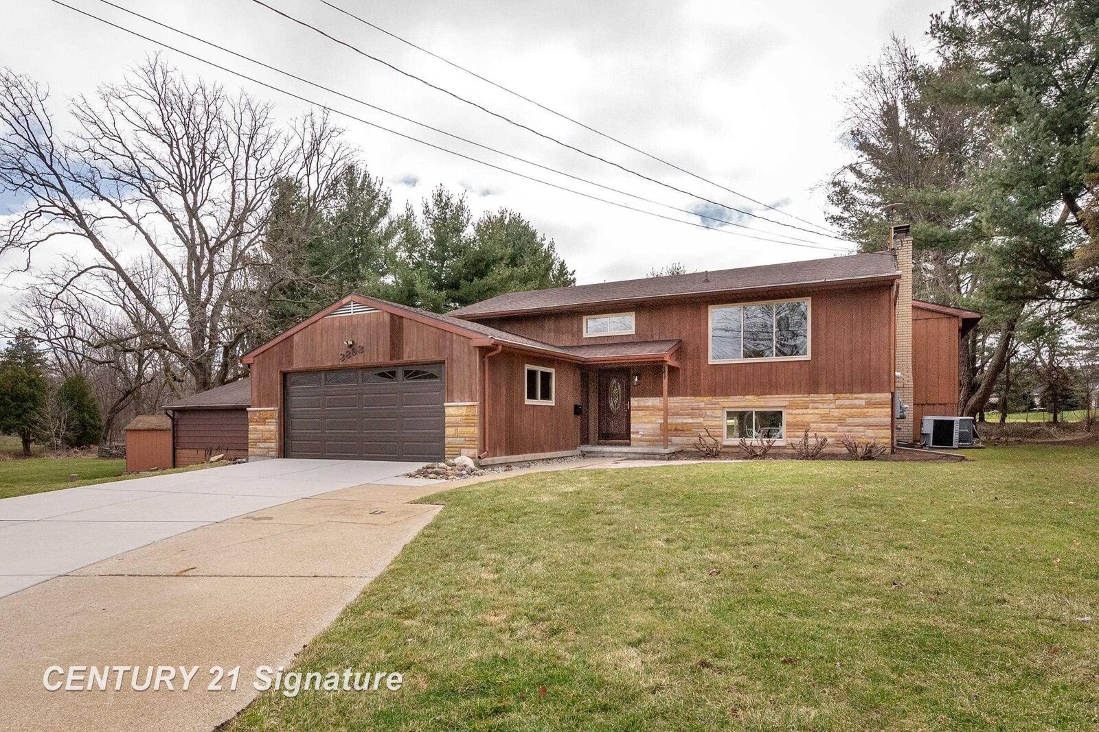 Property Photo:  3893 Sage Lane  MI 48820 