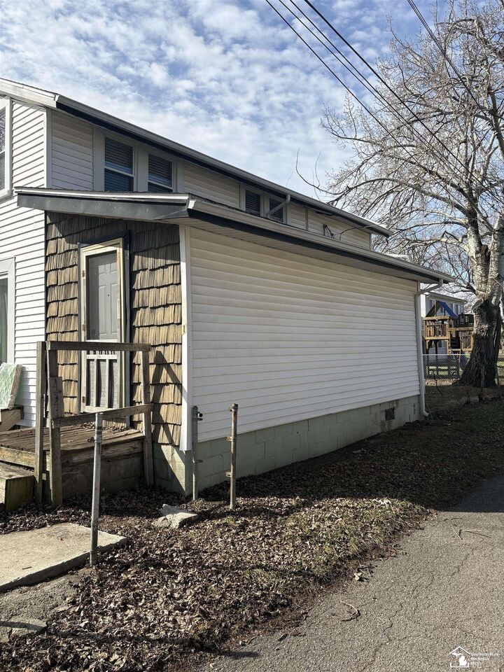 Property Photo:  4341 S 8th Street  MI 48157 