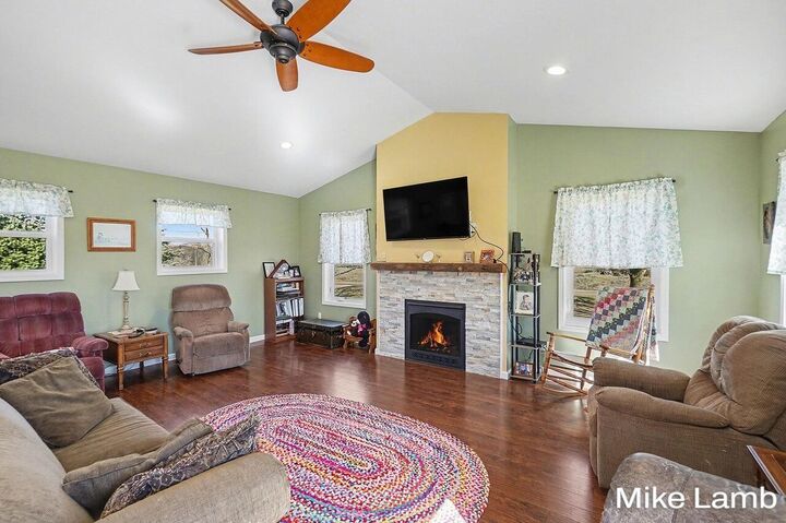 Property Photo:  822 W 60th Street  MI 49337 