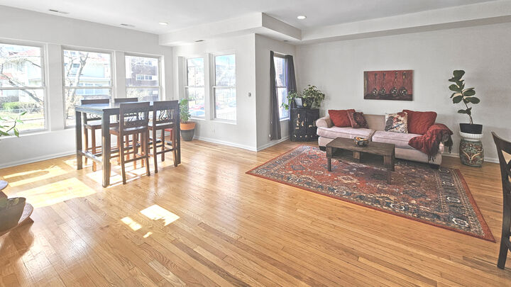 Property Photo:  6701 N Bosworth Avenue 1S  IL 60626 