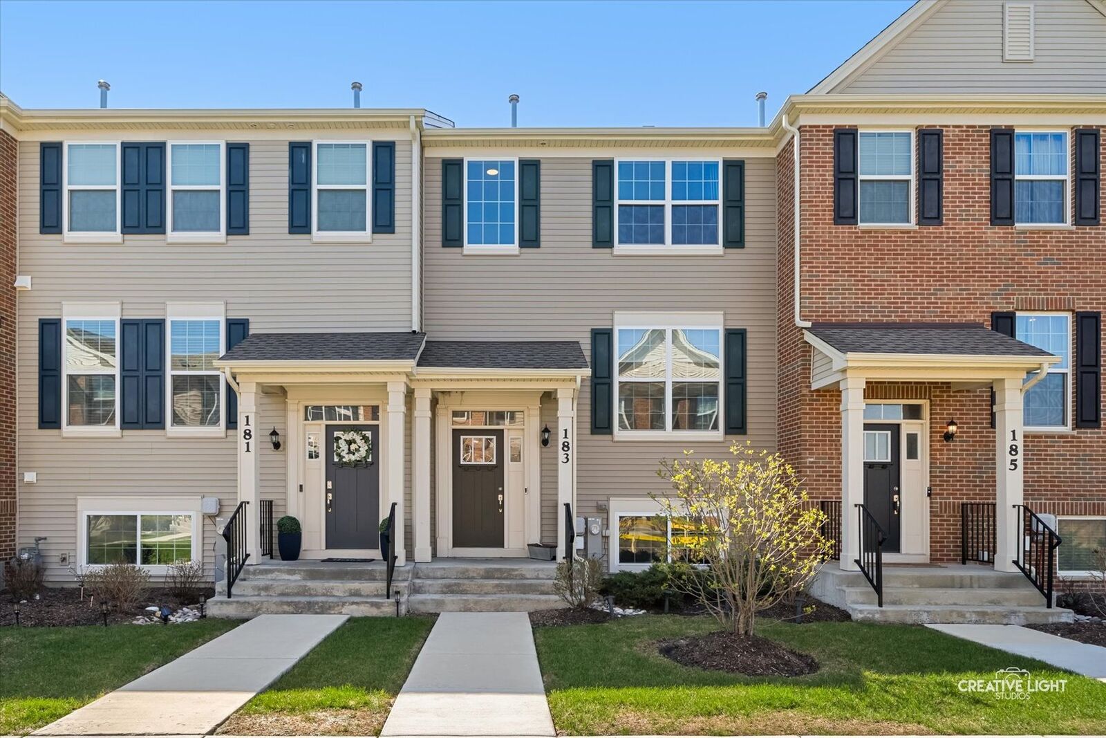 Property Photo:  183 Lakeshore Drive  IL 60543 