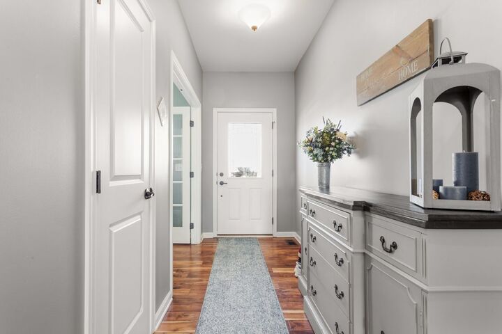 Property Photo:  959 Sunburst Lane  IL 60136 