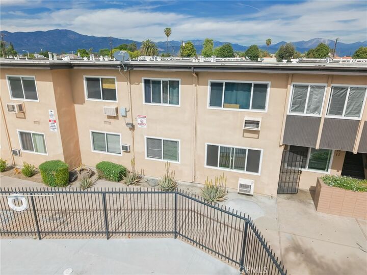 Property Photo:  3030 Vineland St 3  CA 91706 