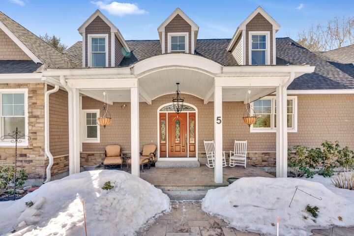 Property Photo:  5 Lake Brook Drive  ME 04043 