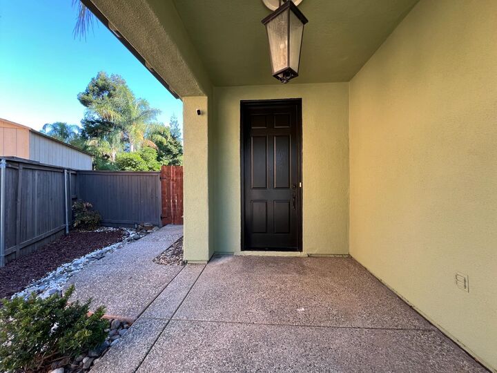 Property Photo:  5716 Alder Bridge Court  CA 95757 