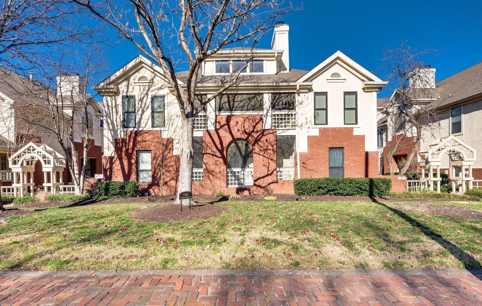 Property Photo: 937 Russell St 10 TN 37206