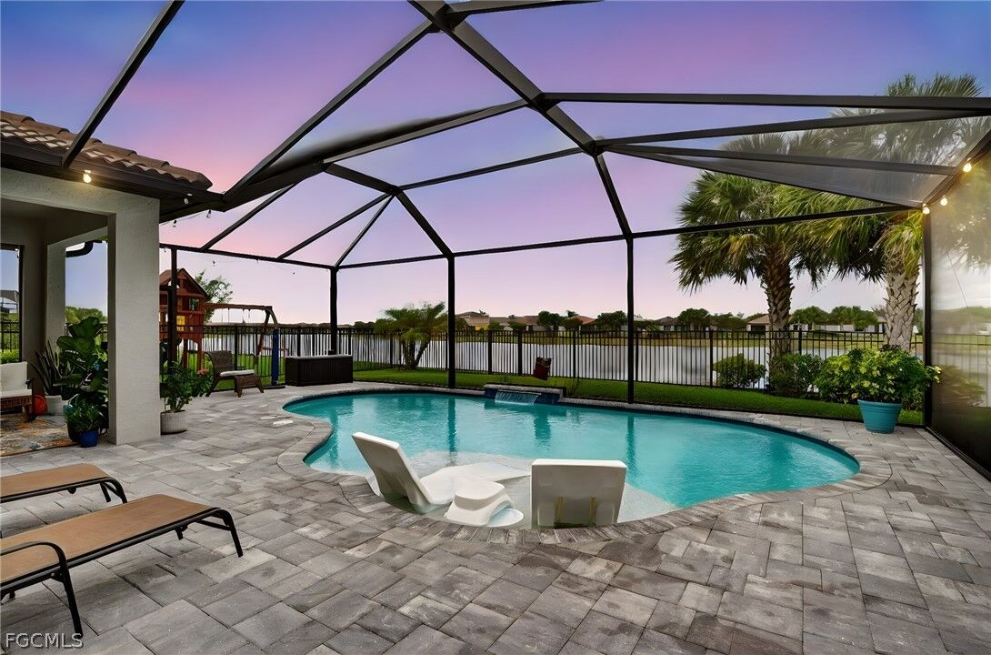 Property Photo:  16133 Palmetto Prairie Drive  FL 33920 