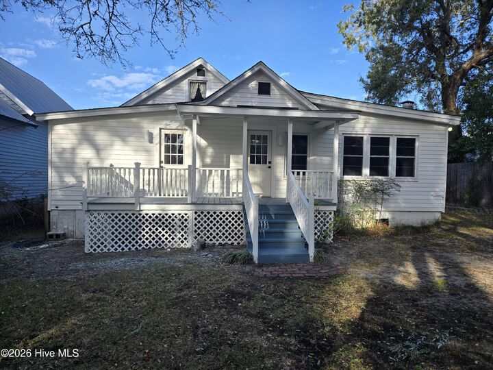 Property Photo:  614 N Atlantic Avenue  NC 28461 