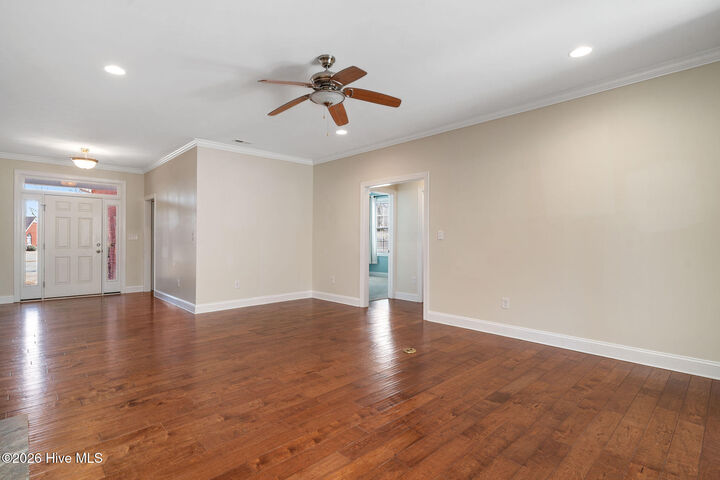 Property Photo:  184 Candlewick Court  NC 28466 