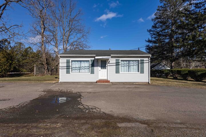 Property Photo:  17 Main St  PA 16929 