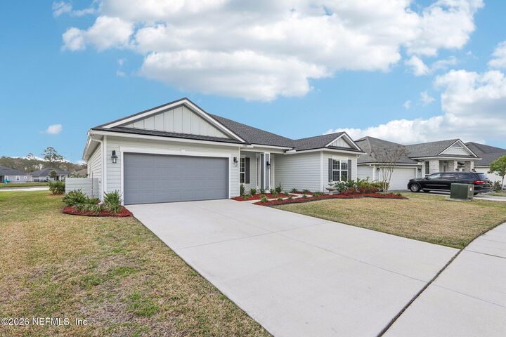 Property Photo:  1724 Austin Lake Way  FL 32068 