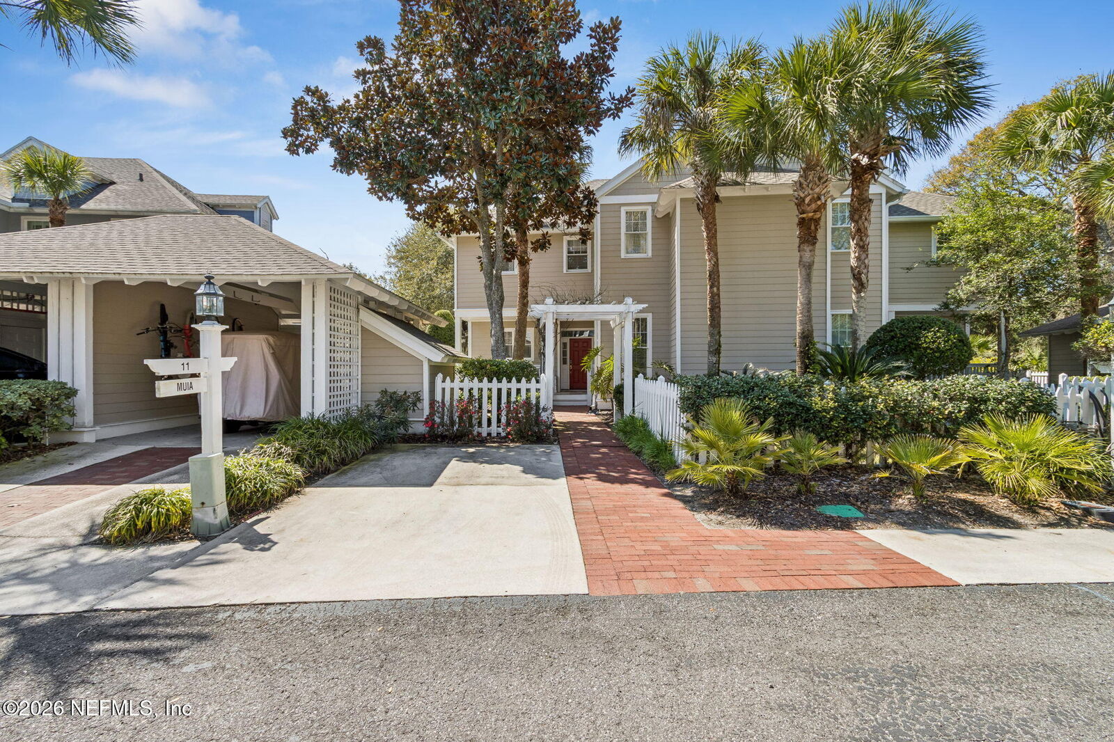 Property Photo: 11 Little Dunes Circle FL 32034