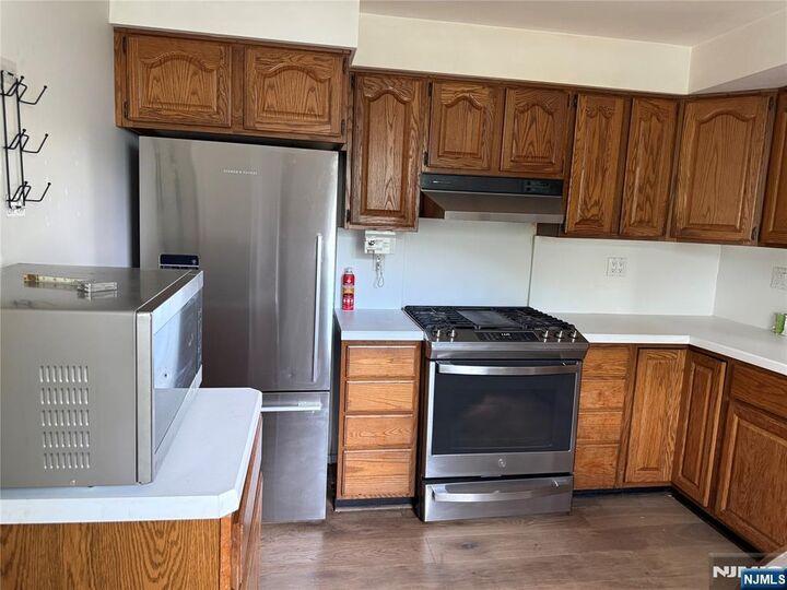 Property Photo:  28-27 Sheridan Place  NJ 07410 