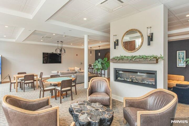 Property Photo:  260 Main Street 214  NJ 07424 