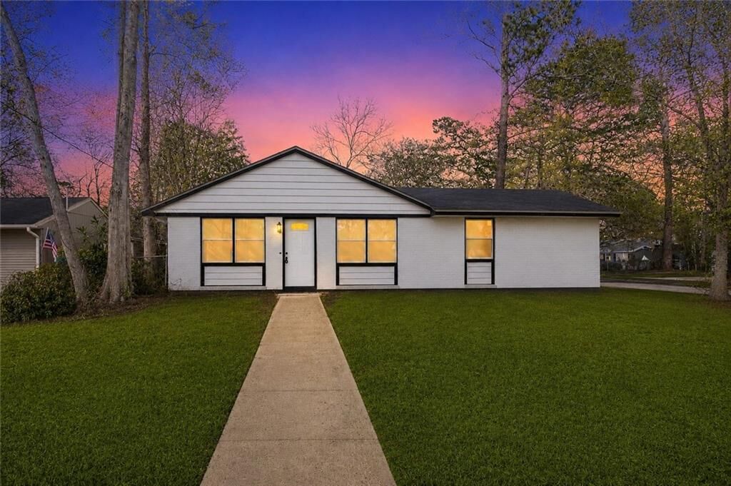 Property Photo: 236 Martin Lane LA 70458