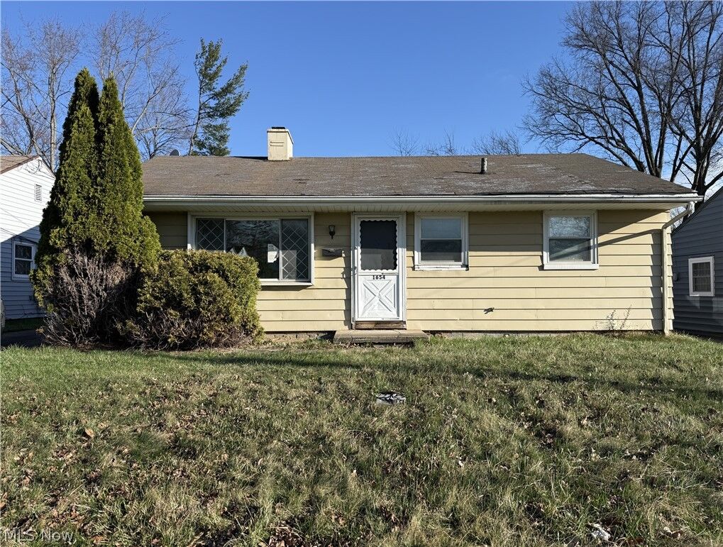 Property Photo:  1654 Thalia Avenue  OH 44514 