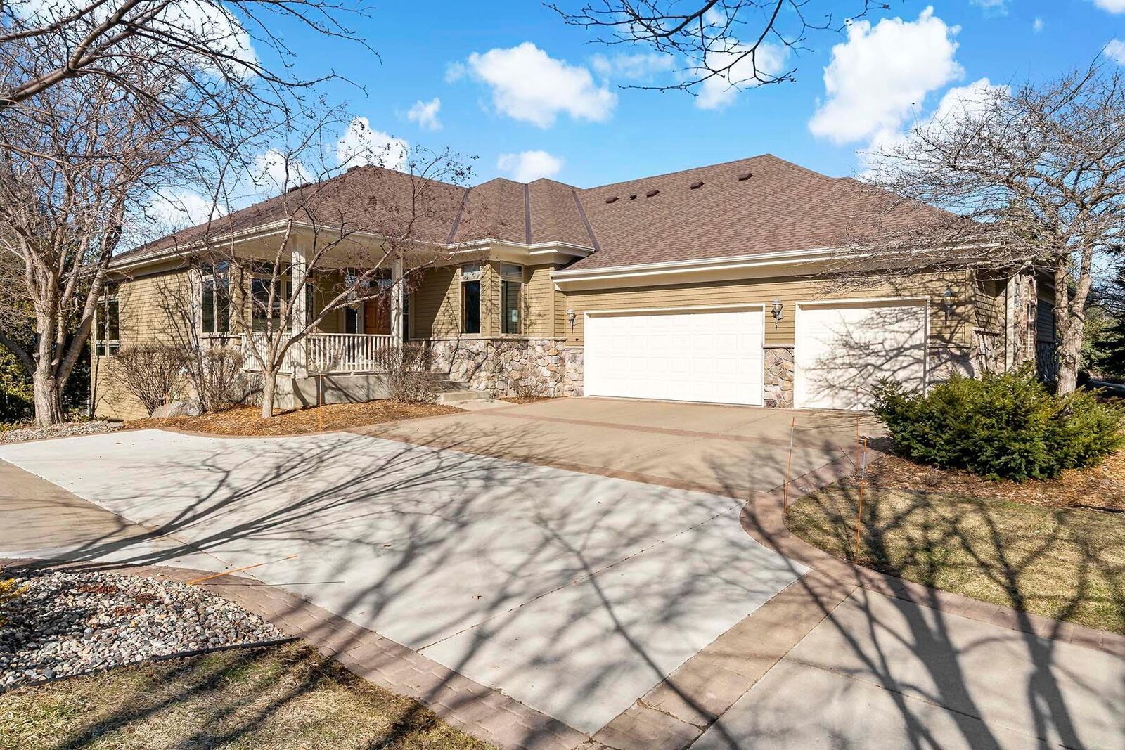 Property Photo:  3414 Glynwater Trail NW  MN 55372 