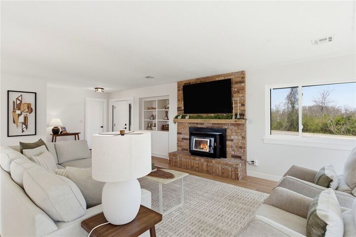 Property Photo:  15319 E Hwy 264  AR 72745 