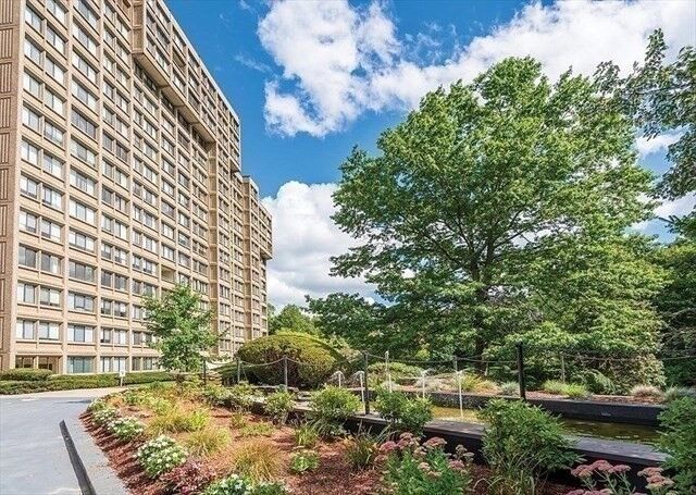 Property Photo: 250 Hammond Pond Parkway 1507N MA 02467