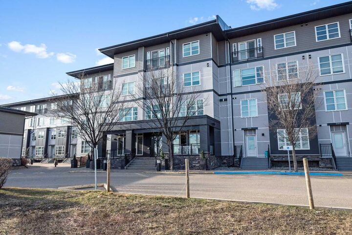 Property Photo: 2660 22 Street 5314 AB T4R 0K1