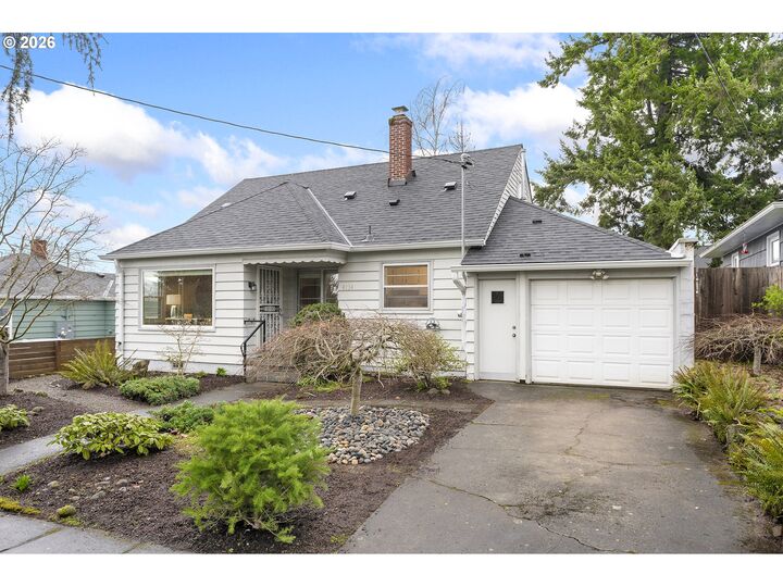 Property Photo:  4134 NE 63rd Ave  OR 97218 