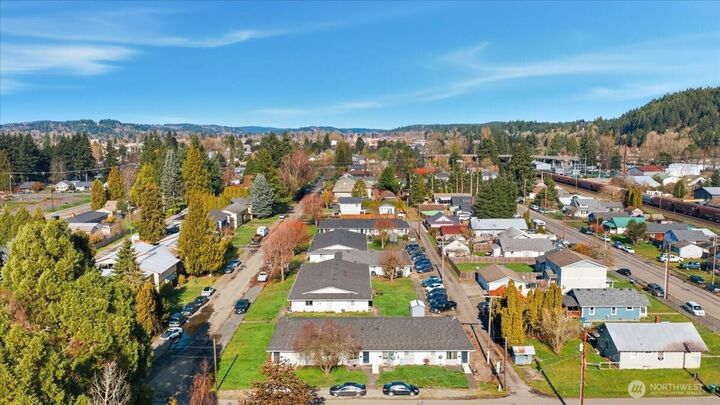 Property Photo:  1100 S Pearl Street  WA 98531 