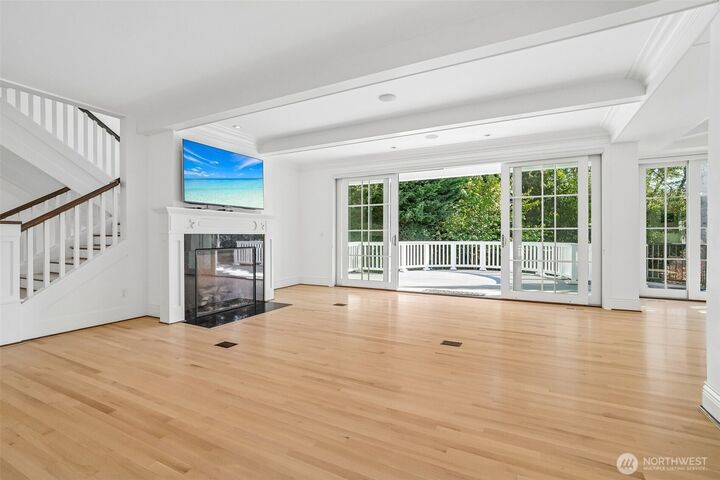 Property Photo: 8975 NE 10th Street WA 98004