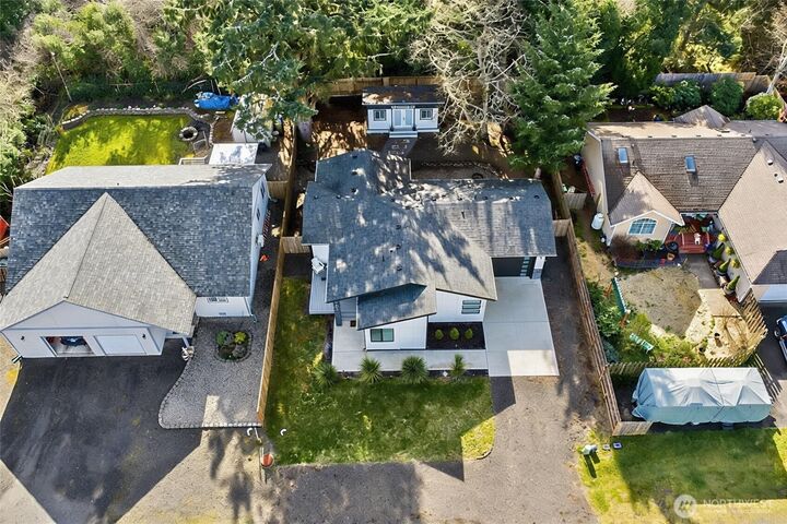 Property Photo:  793  Island Circle SE  WA 98569 