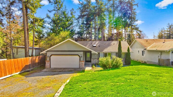 Property Photo:  1583  Mark Street  WA 98277 