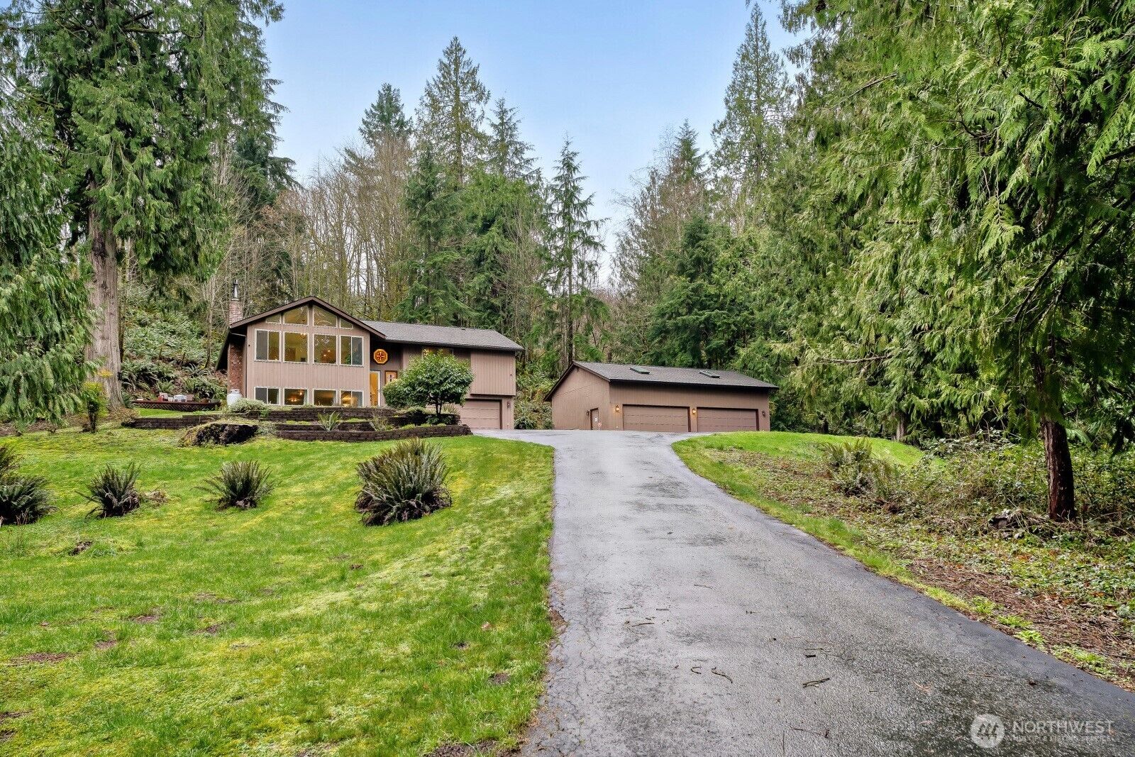 Property Photo: 38805 258th Avenue SE WA 98022