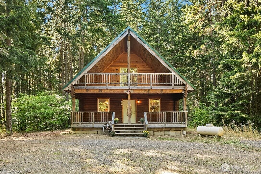 Property Photo: 551 Pioneer Trail WA 98922