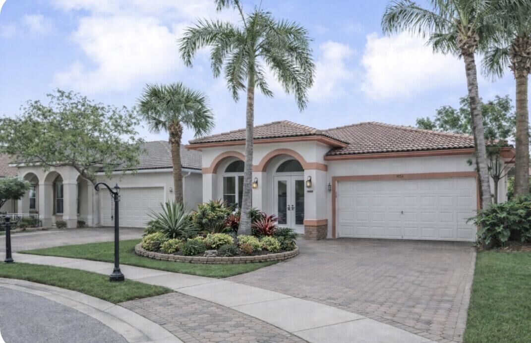 Property Photo: 8438 Siciliano Street FL 33472