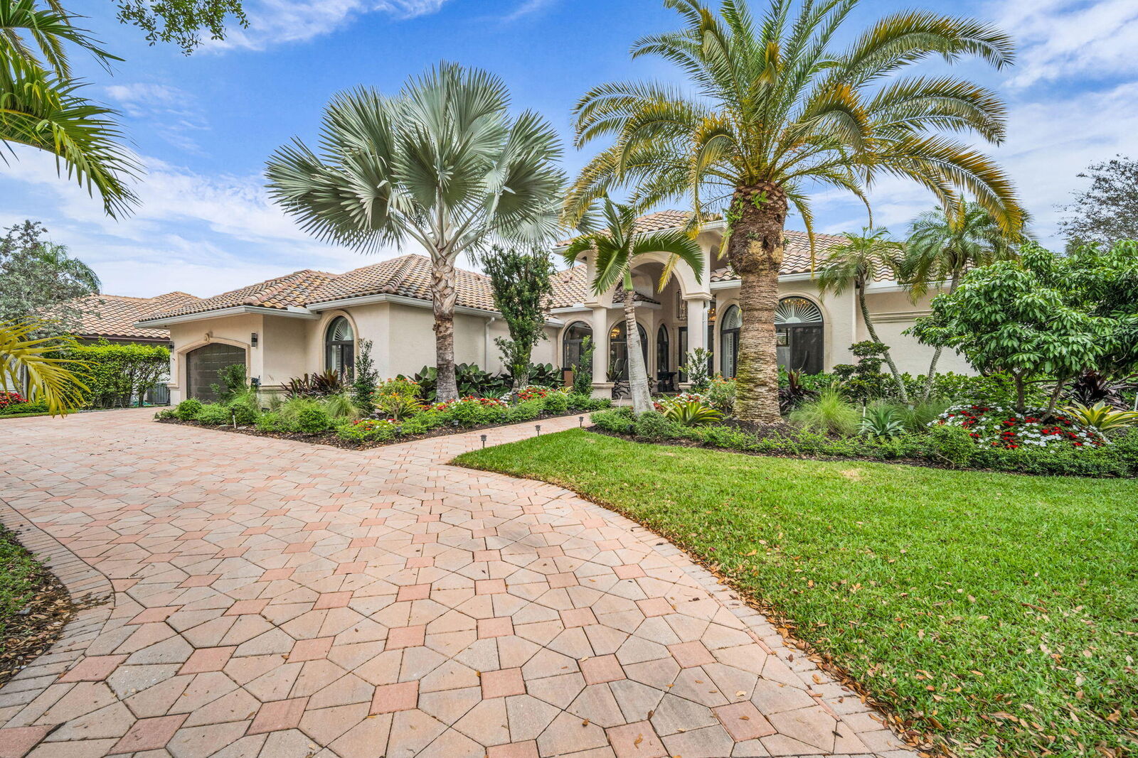 Property Photo: 131 Dockside Circle FL 33327