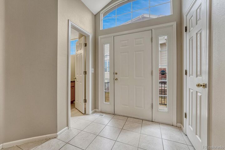 Property Photo:  2809 Newport Circle  CO 80104 