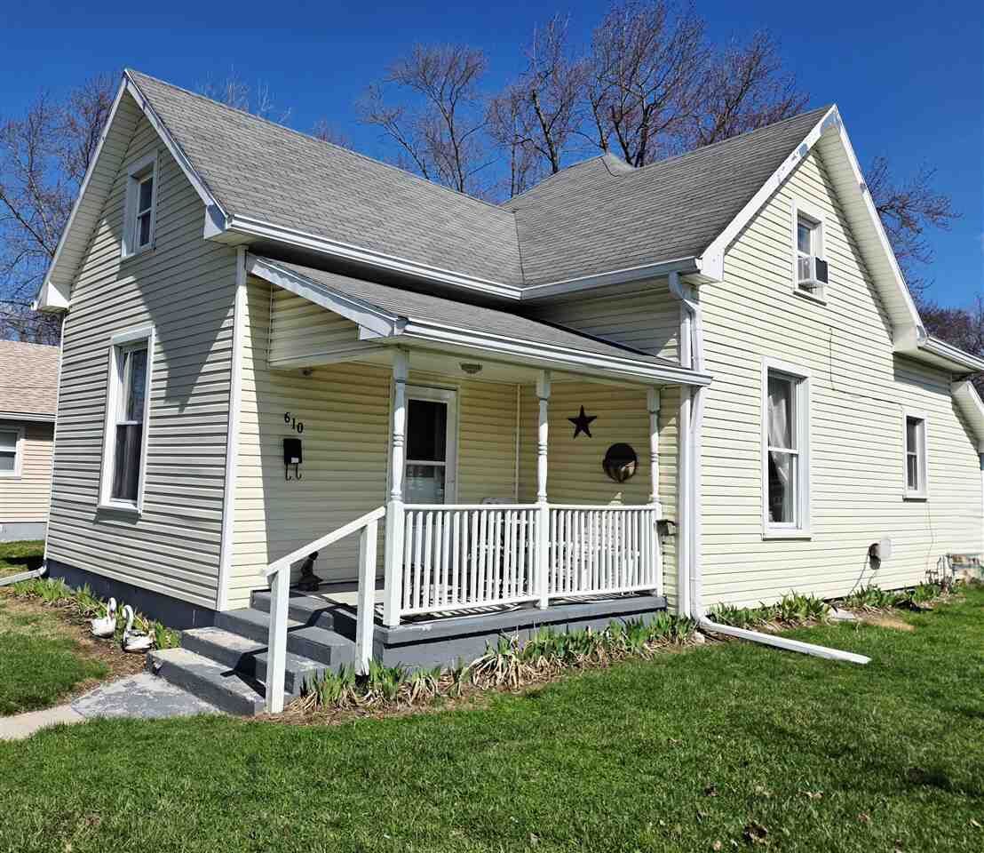 Property Photo:  610 N 12th Street  IN 47362 