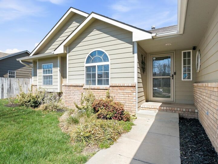 Property Photo:  10906 W Ryan St  KS 67205 