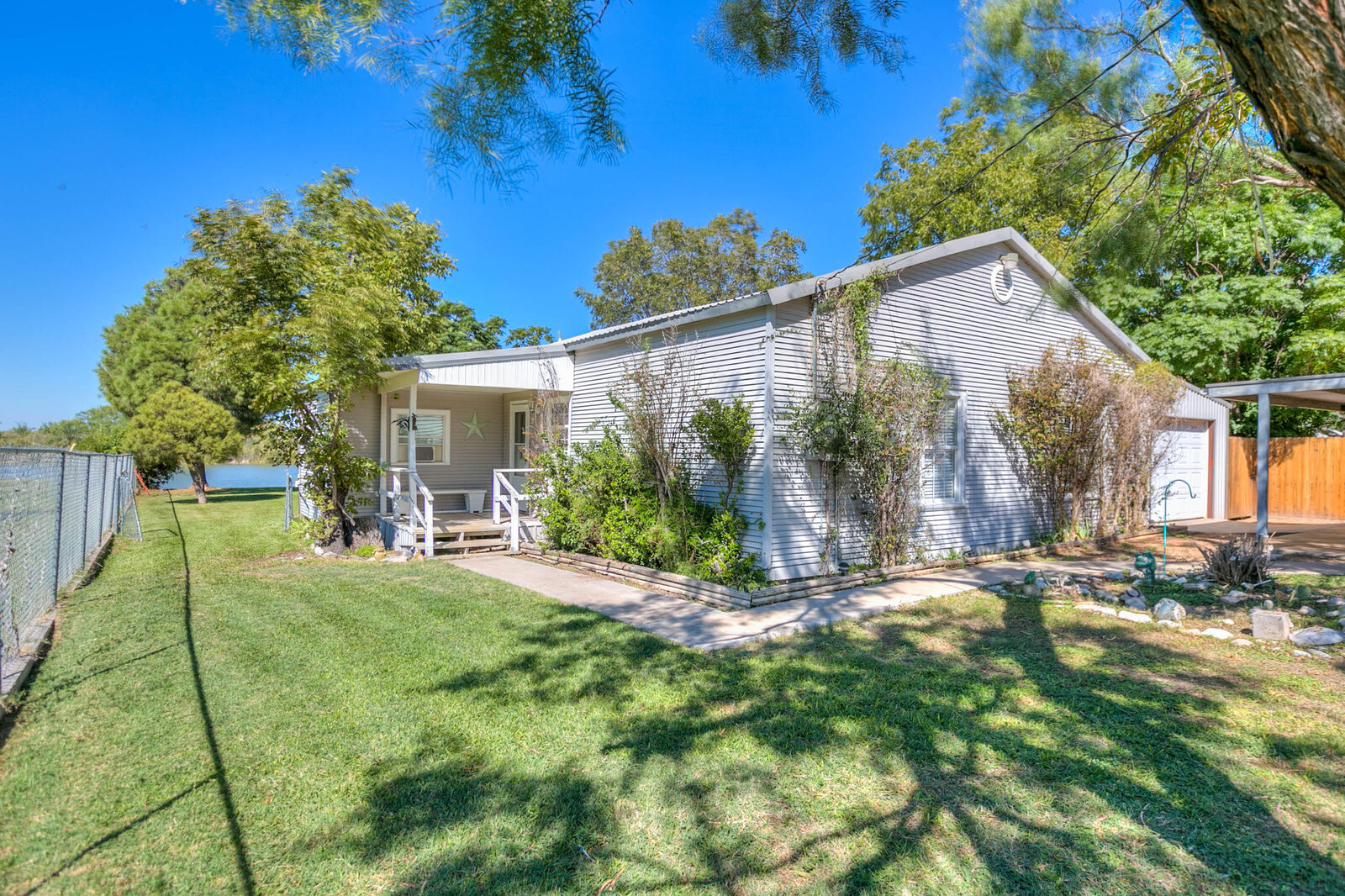 Property Photo: 2330 Fisherman'S Road TX 76904