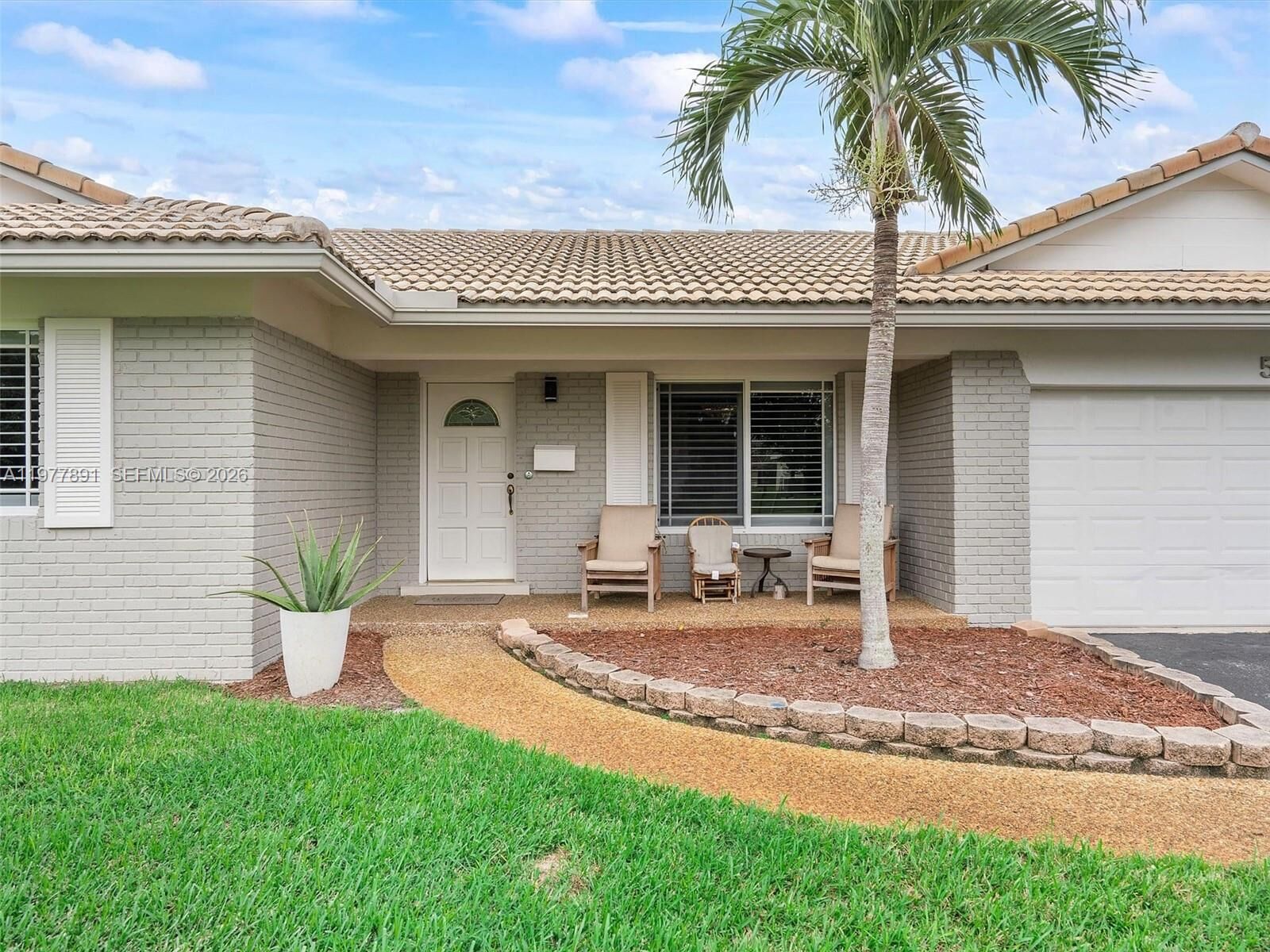 Property Photo:  5620 SW 9th St  FL 33317 