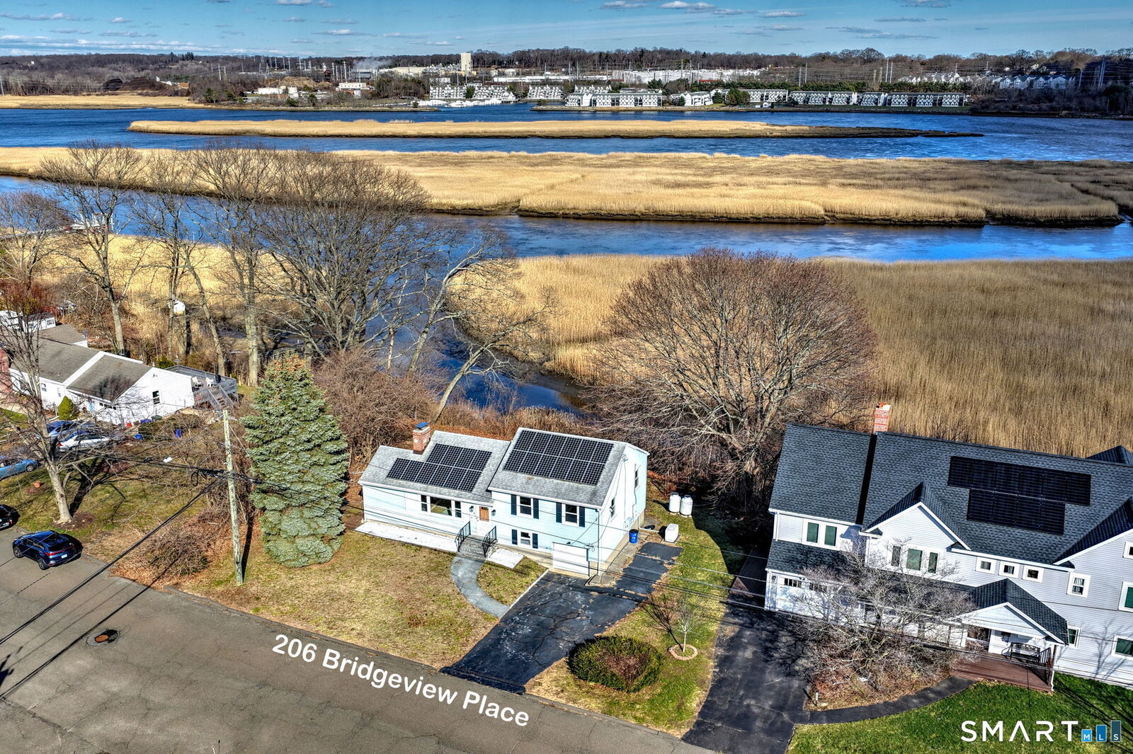 Property Photo:  206 Bridgeview Place  CT 06614 