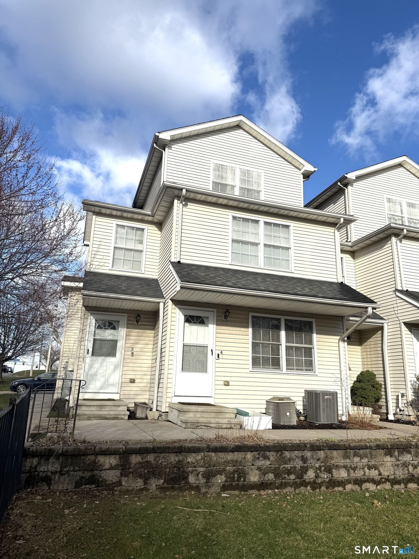 Property Photo:  33 Boston Terrace 3  CT 06610 