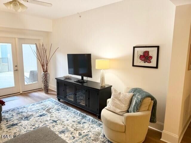 Property Photo: 222 Glenwood Avenue 218 NC 27603