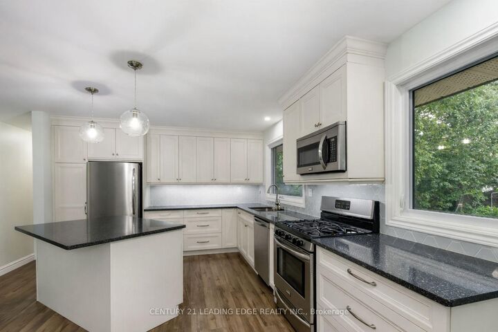 Property Photo:  306 Lindan Avenue  ON K9L 1K6 