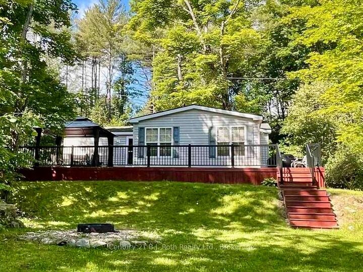Property Photo: 439 Springwater Crescent ON P1L 1W9