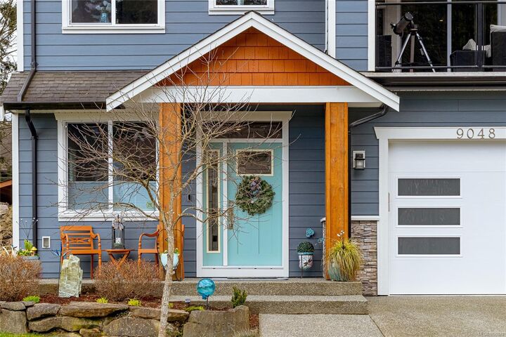 Property Photo: 9048 Driftwood Dr BC V0R 1K2