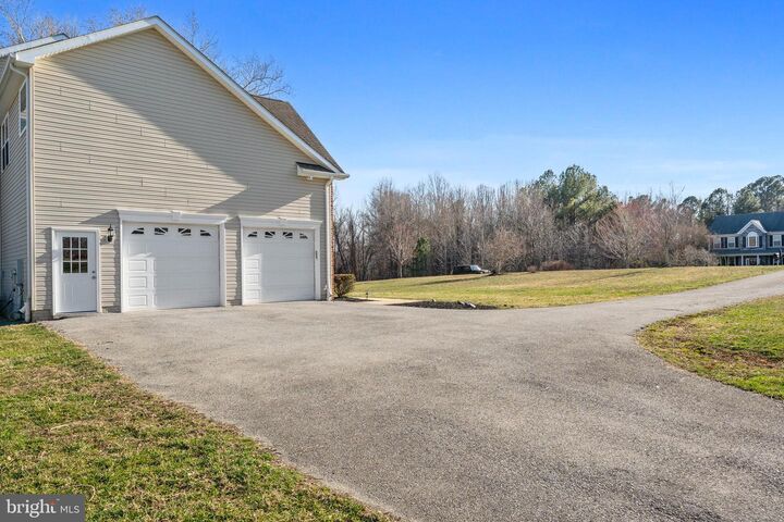 Property Photo:  4337 Barberry Drive  MD 20639 