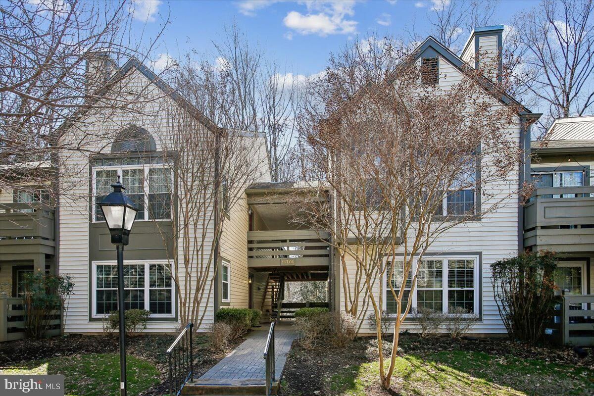 Property Photo:  11701 Karbon Hill Court 508A Unit C  VA 20191 