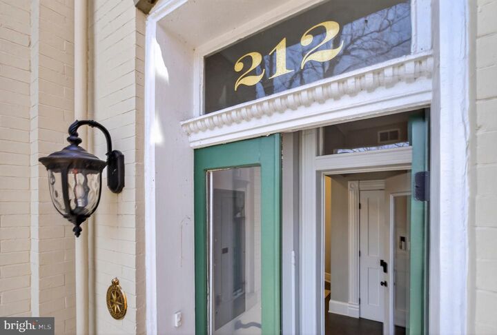 Property Photo:  212 5th Street NE  DC 20002 