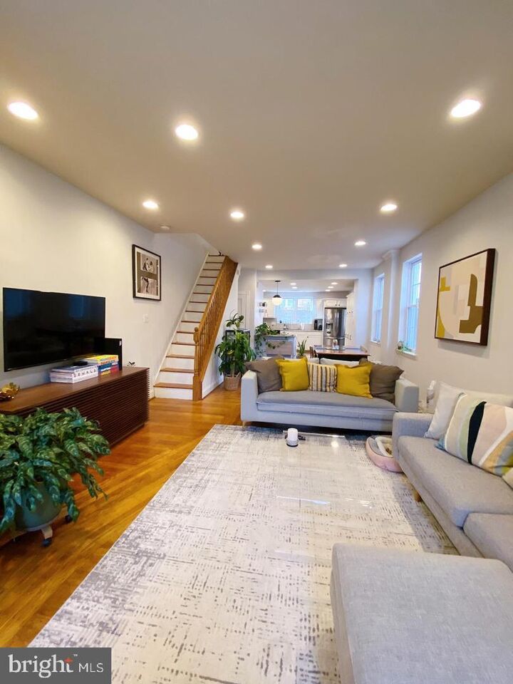 Property Photo: 1022 N 4th Street PA 19123