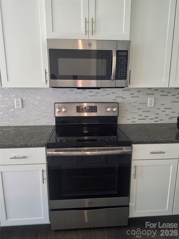 Property Photo: 318 Willow Wood Court NC 28104