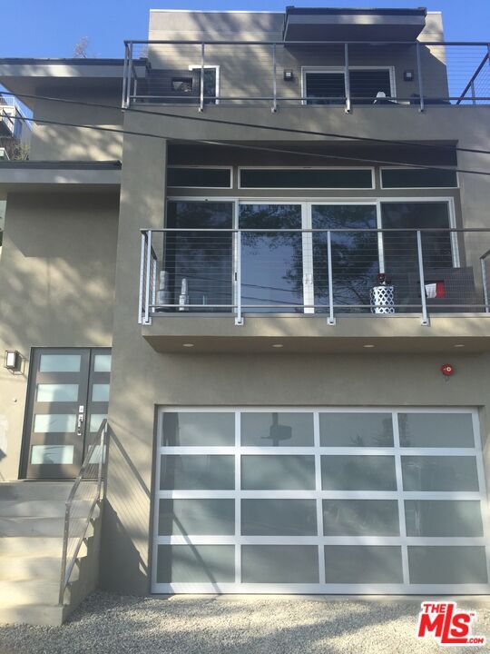 Property Photo:  408 Museum Dr  CA 90065 